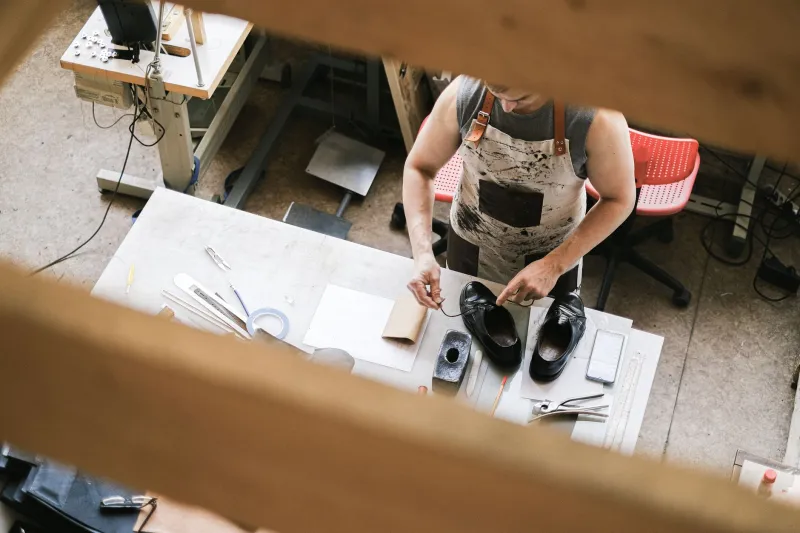 A Living Accord: How British Craftsmanship Engineers Shoes That Speak to the Foot