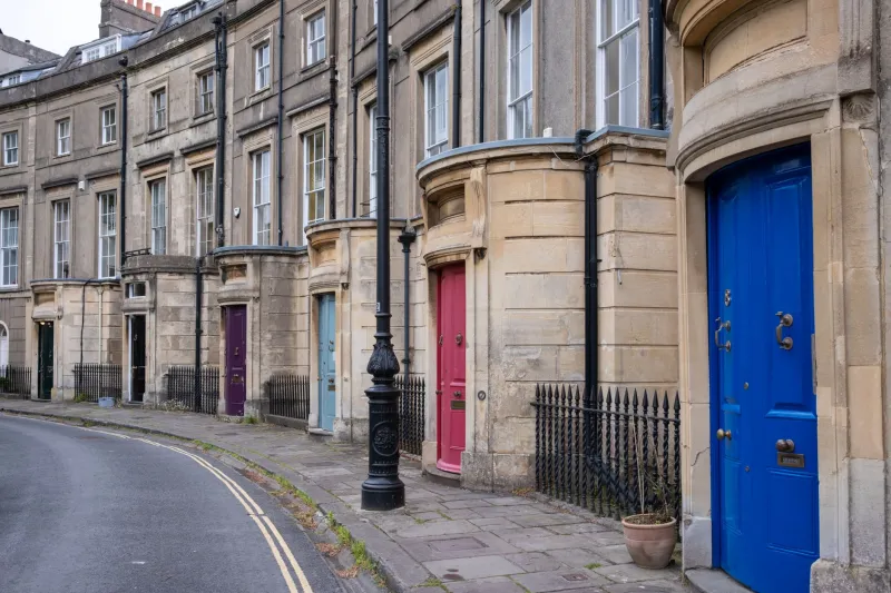 Structure in Every Step: How Britain's Architectural Legacy Shapes the Luxury Shoe Silhouette